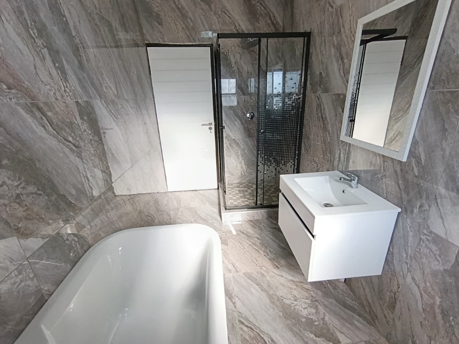 4 Bedroom Property for Sale in Bayswater Free State